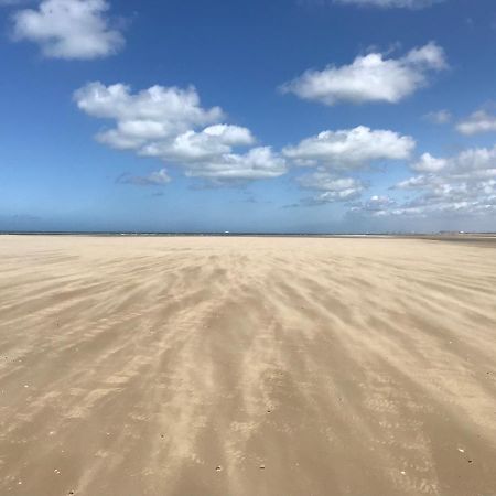 Appartamento Le Bien Venue Chez Vous Calais Esterno foto